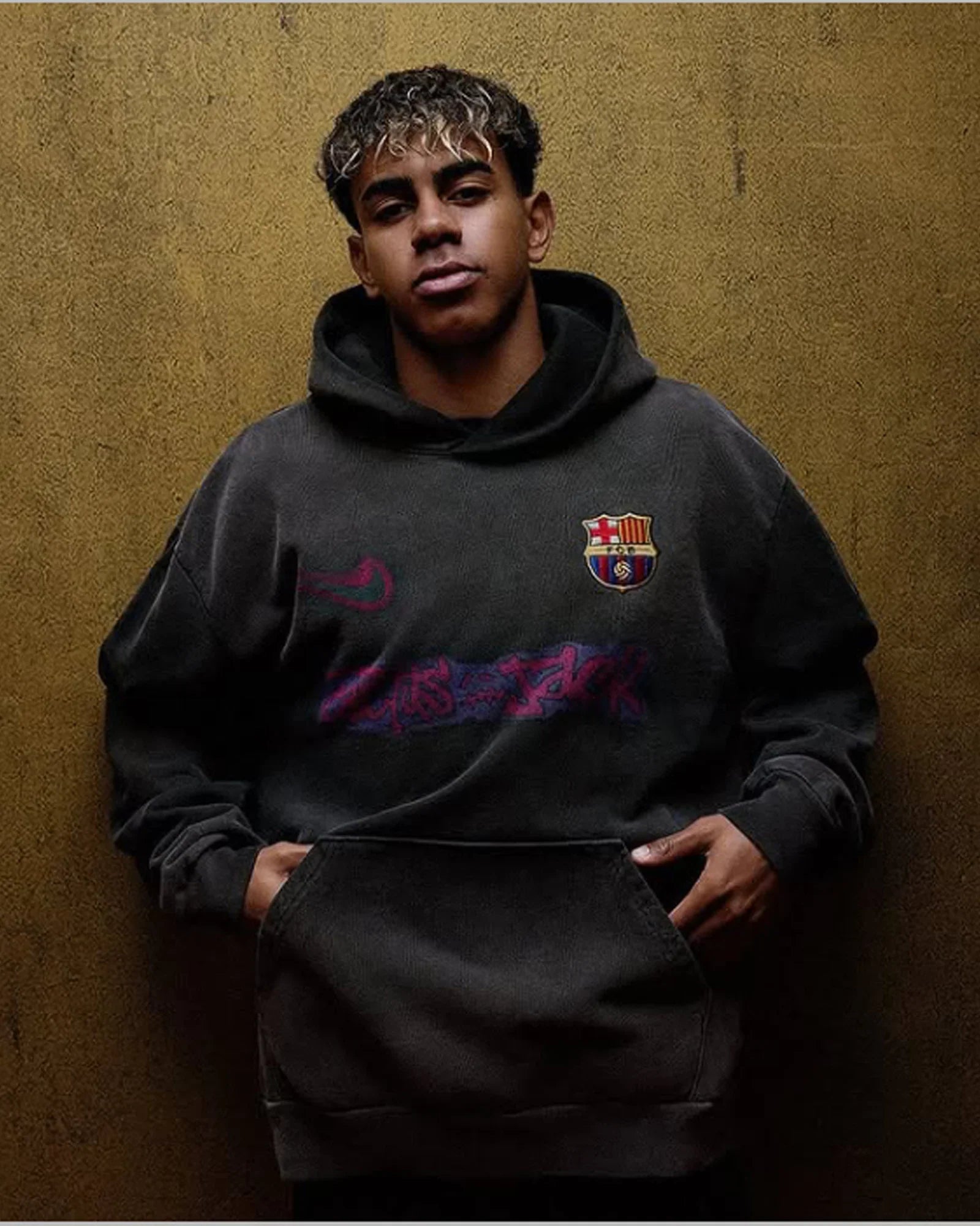 Travis-Scott-Barcelona-Hoodie