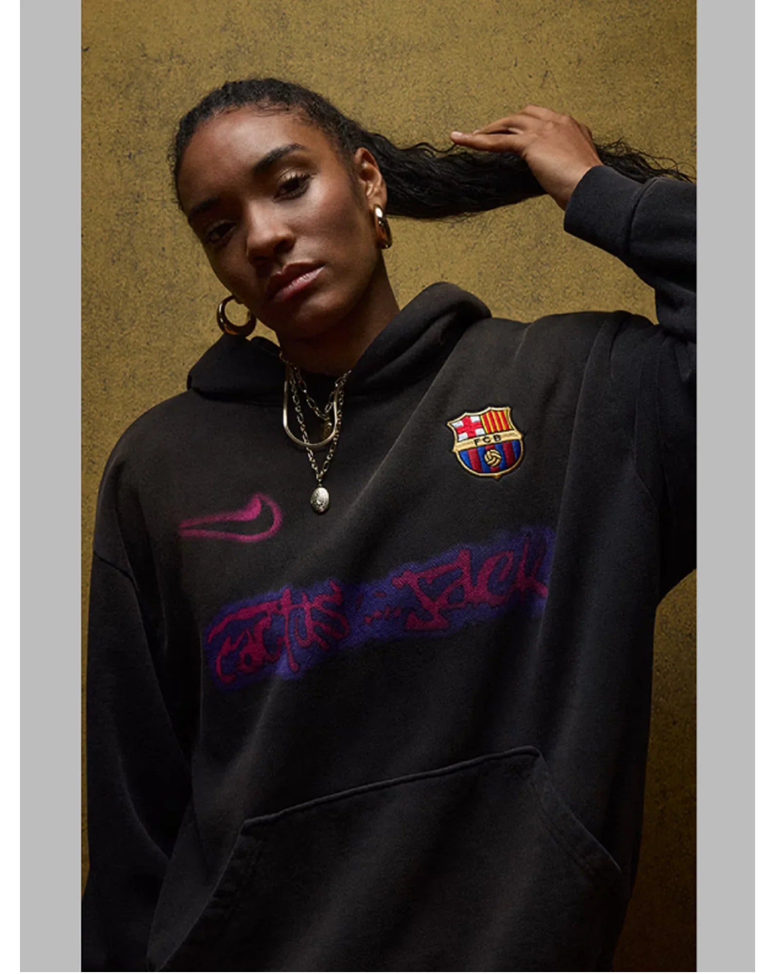 Travis-Scott-Barcelona-Hoodie