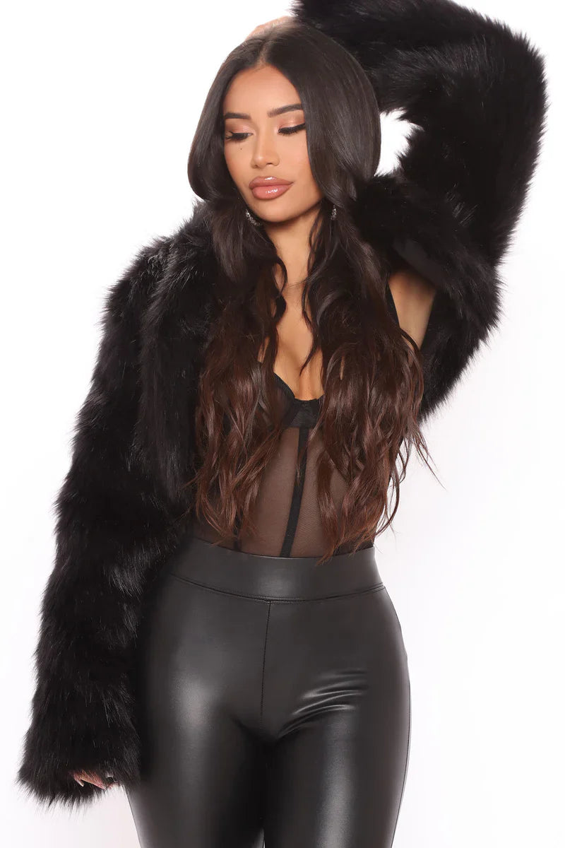 Fashion-Nova-Cropped-Black-Fur-Coat