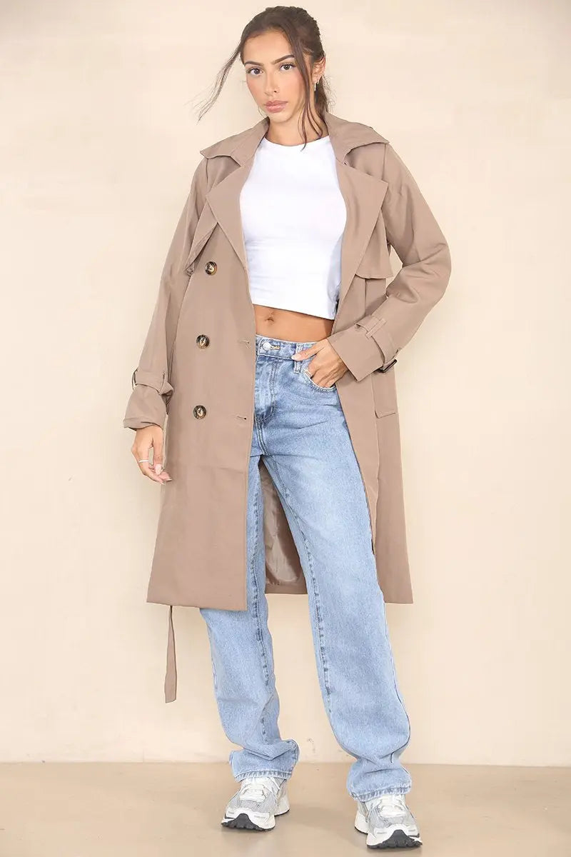 Fashionable black cropped trench