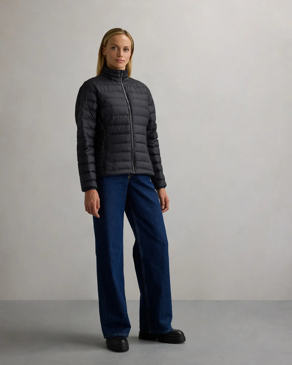 Foldable puffer jacket