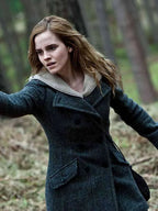 Hermione-Harry-Potter-and-the-Deathly-Hallows-Coat