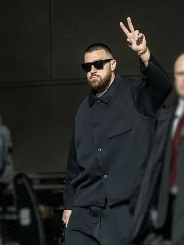 Kansas-City-Chiefs-Travis-Kelce-Black-Suit