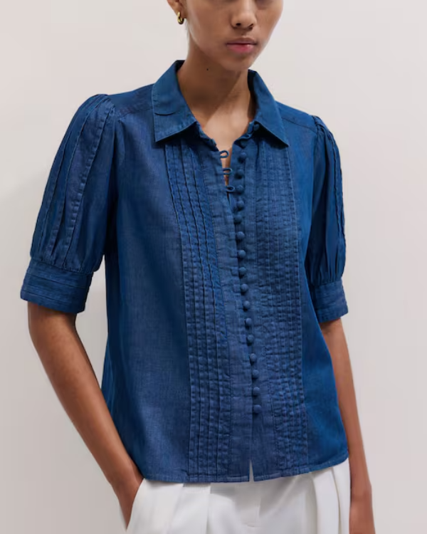 Leanne S02 Leanne Murphy Pleated Chambray Top