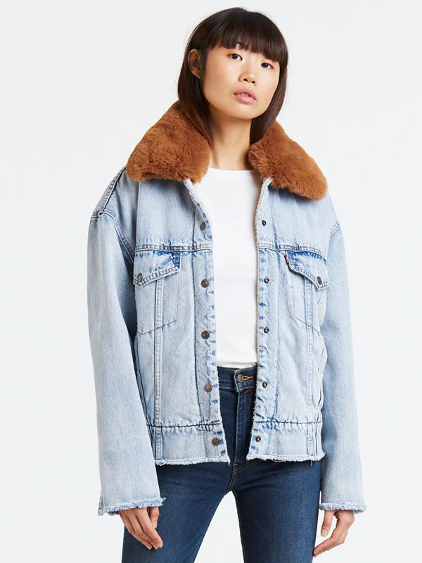 Levi-Jean-Jacket-With-Fur
