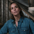 Marshals S01 Arielle Kebbel Blue Denim shacket