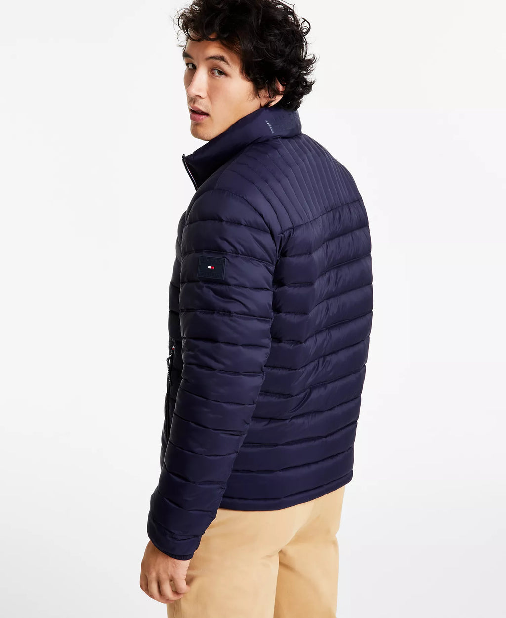 Men's travel-friendly puffer jacket