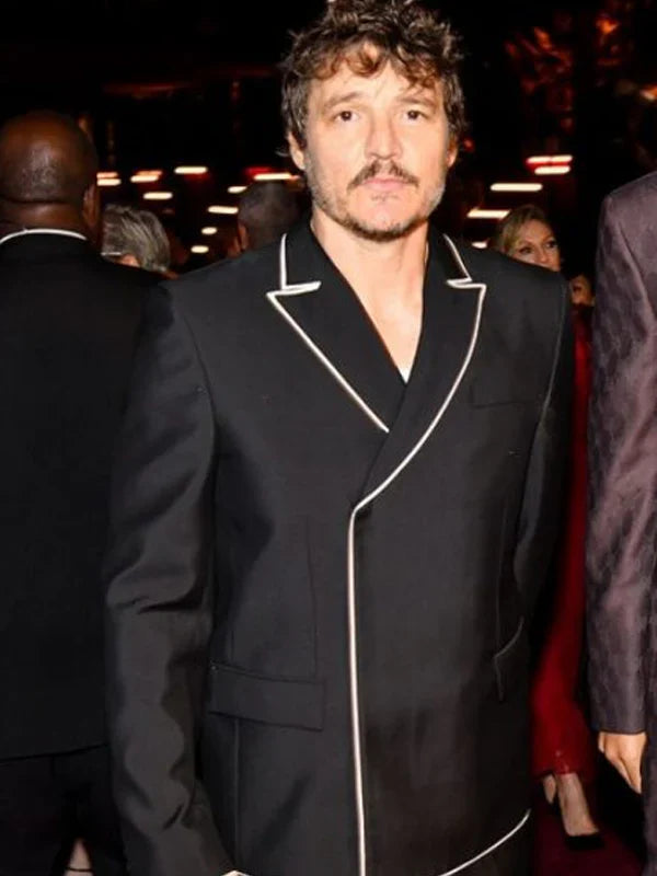 Pedro-Pascal-2023-LACMA-ArtFilm-Gala-Black-Suit