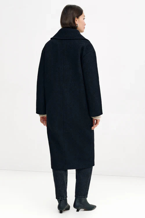 Pure wool coat elegant fit