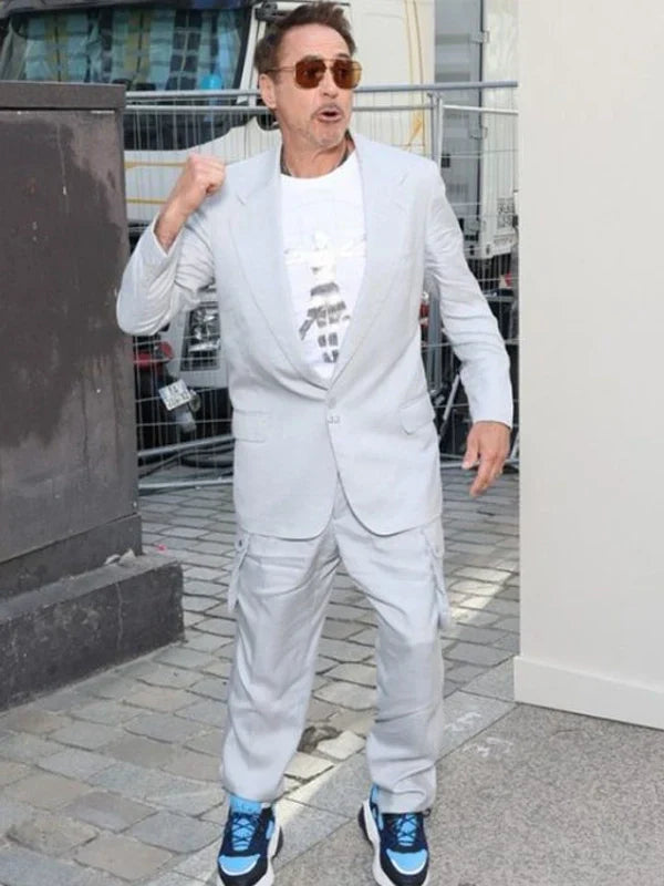 Robert-Downey-Jr.-Grey-Suit