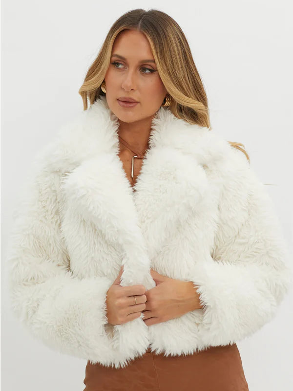 Selfie-Leslie-Faux-Fur-Jacket-White