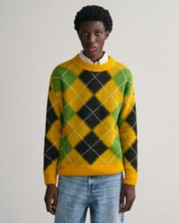 Jingle Bell Heist 2025 Olivia Holt Yellow Fuzzy Sweater