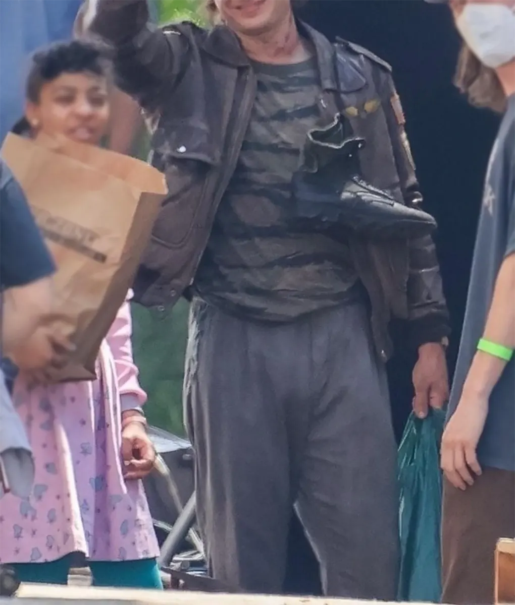 Stranger-Things-Steve-Harrington-Leather-Jacket-Front