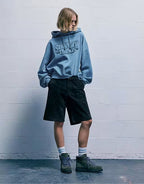 Street style Stranger Things hoodie