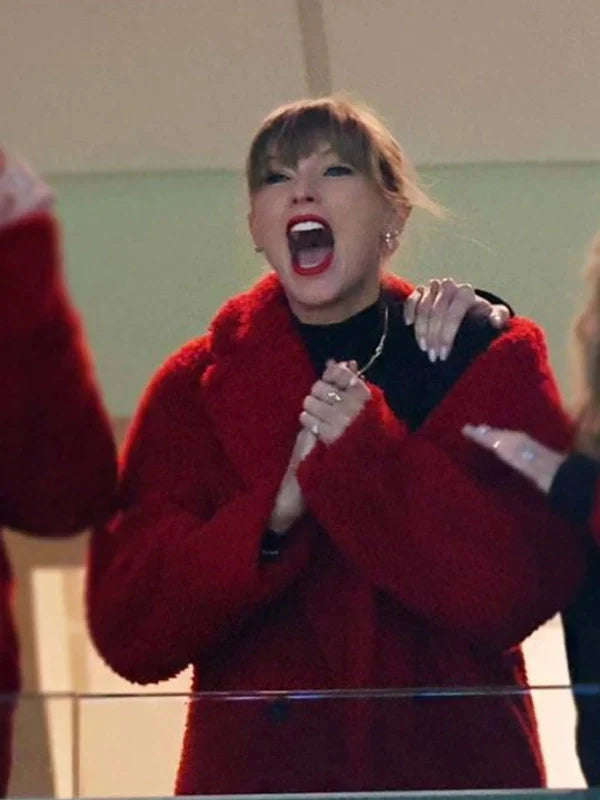 Taylor-Swift-Chiefs-Game-Day-Teddy-Coat