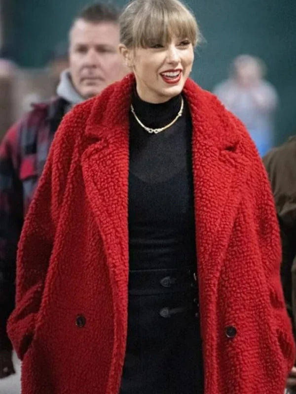 Taylor-Swift-Teddy-Coat
