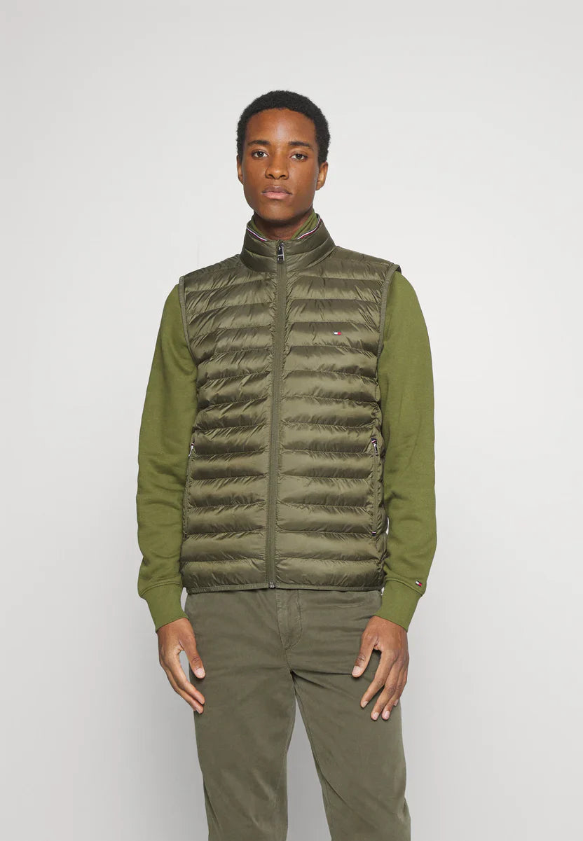 Tommy Hilfiger Men's Legacy Lightweight Packable Puffer Vest