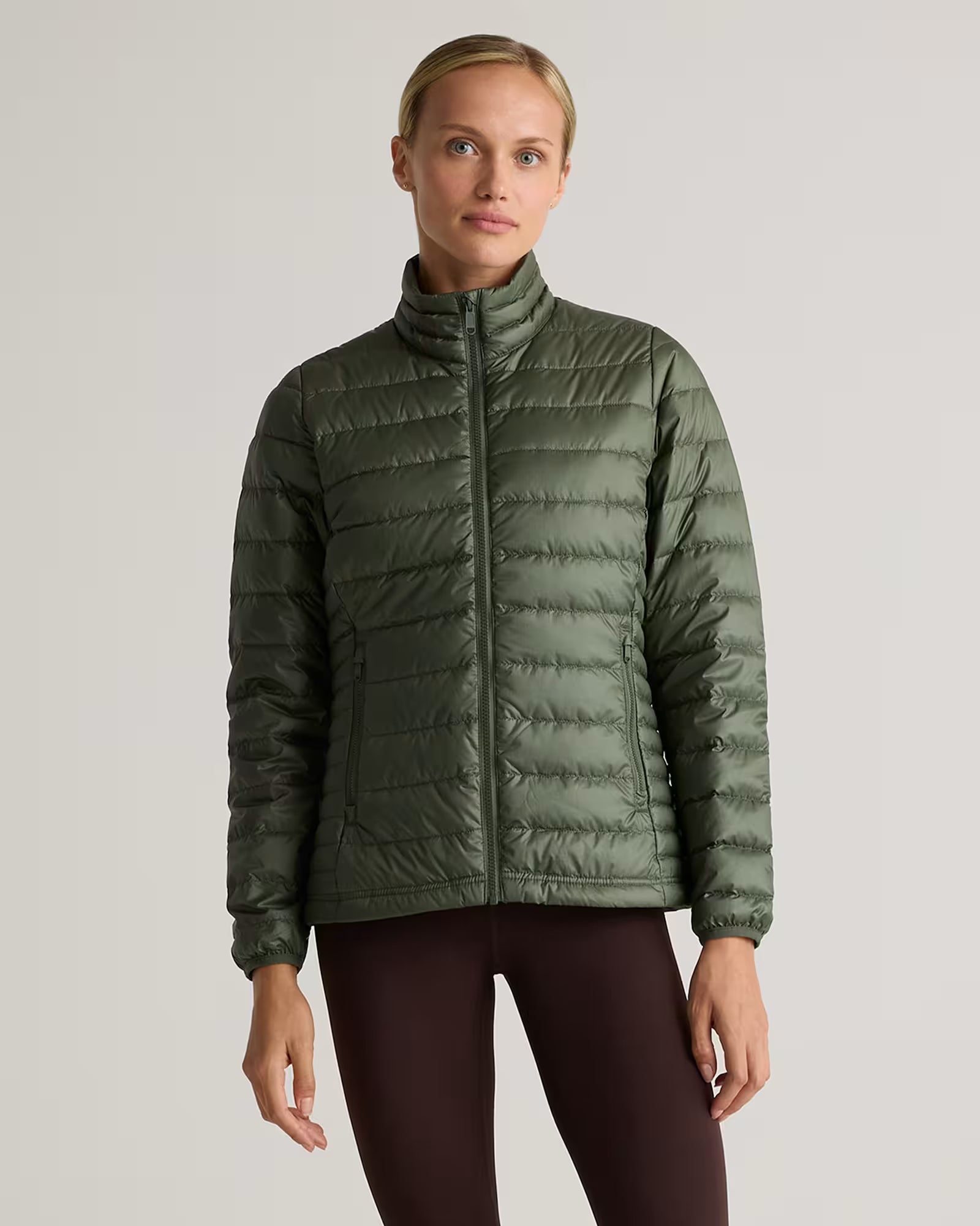 Travel puffer jacket