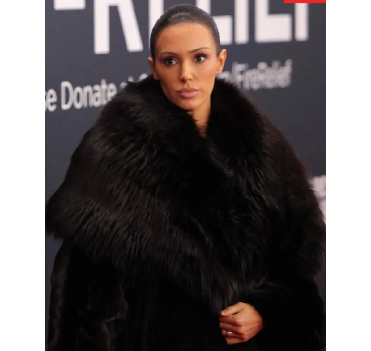 Bianca Censori Grammys-Fur-Coat