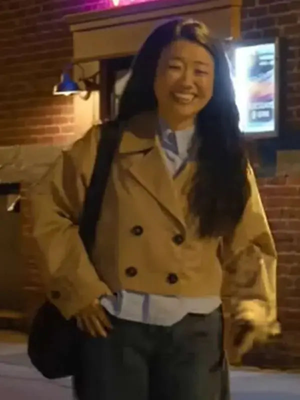 Shrinking Lukita Maxwell Beige Jacket