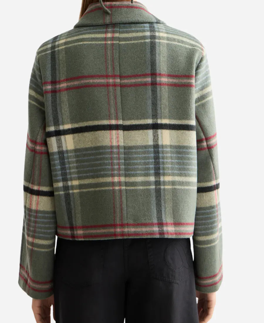 D���Arcy Carden Wild Vacation Rentals Jacket