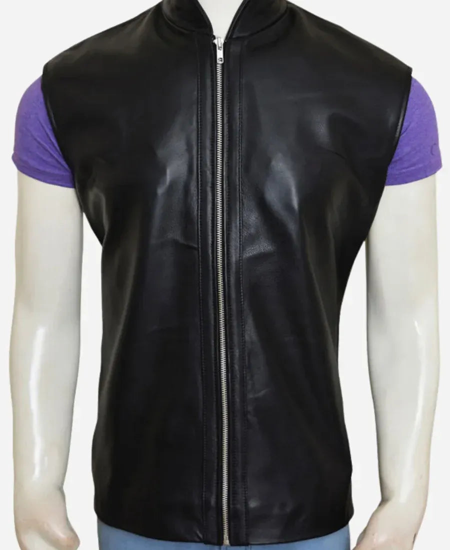 Lewis-Medlock-Deliverance-Movie-Burt-Reynolds-Black-Vest