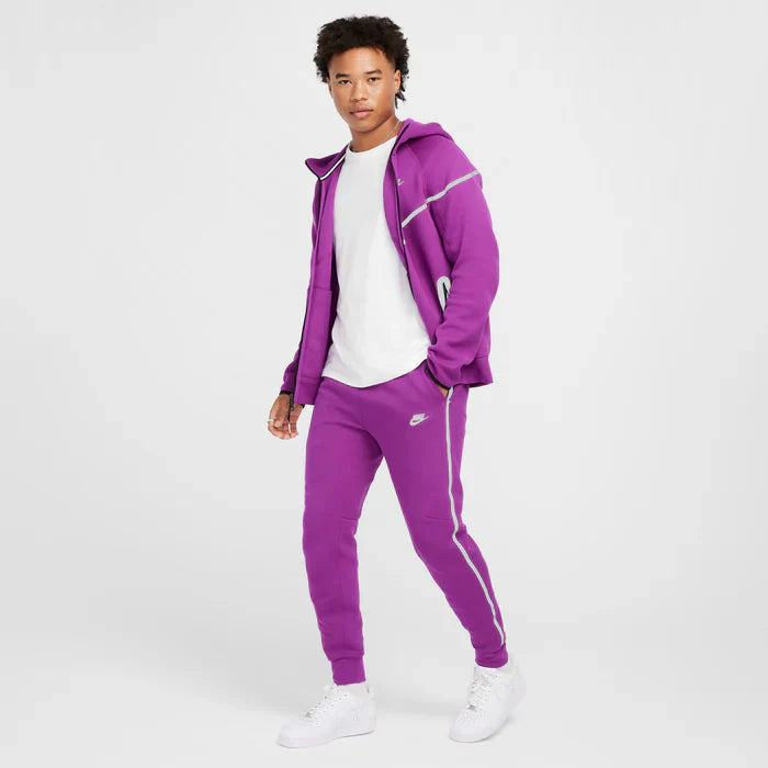 Nike Tech Fleece Reflective Windrunner Jacket Bold Berry