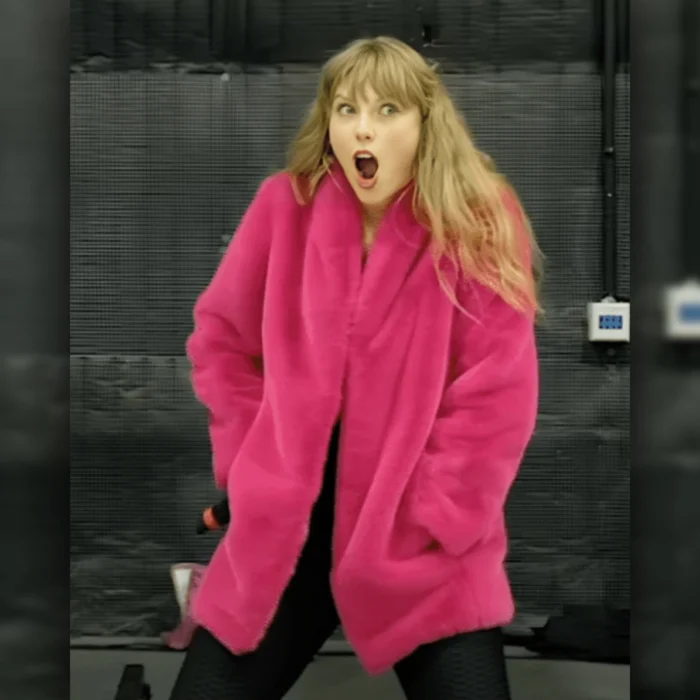 I-Can-Do-It-With-a-Broken-Heart-Music-Taylor-Swift-Coat