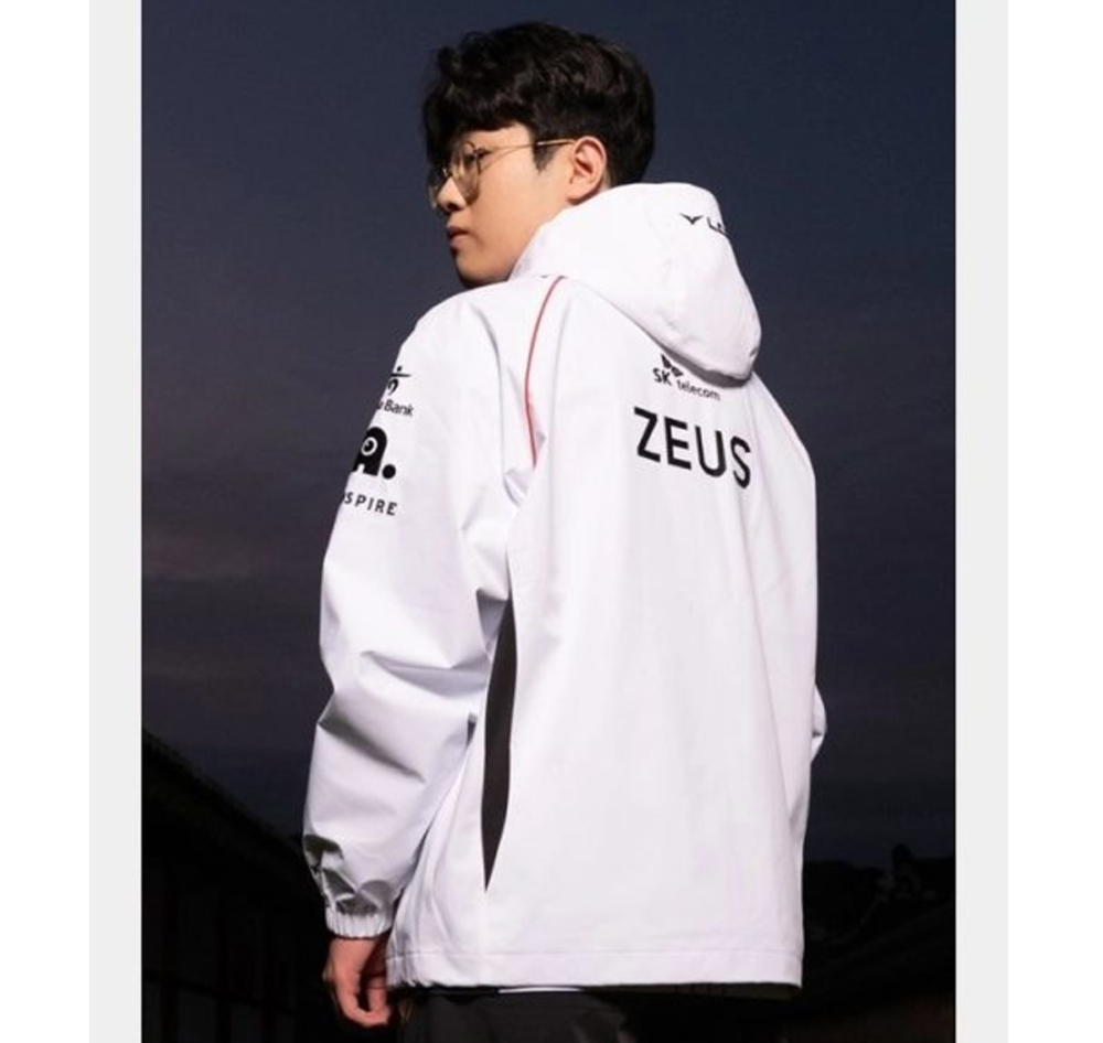 T1-Worlds-Uniform-White-Jacket