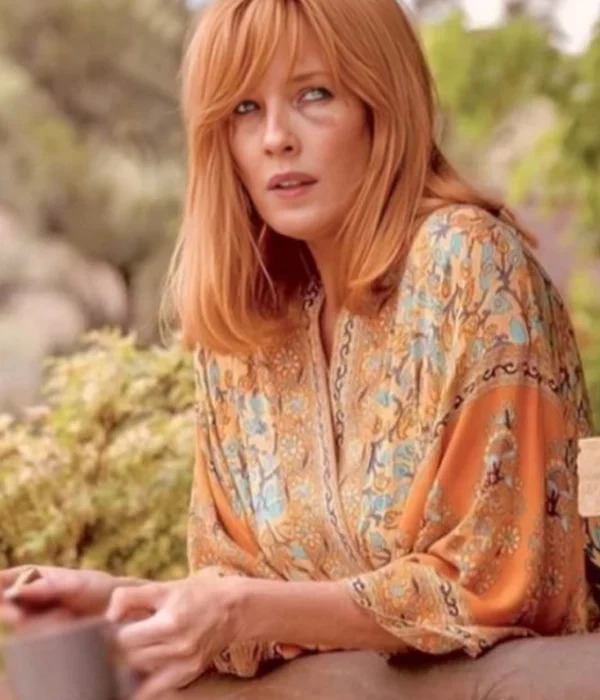 Yellowstone-S5-Kelly-Reilly-Floral-Robe
